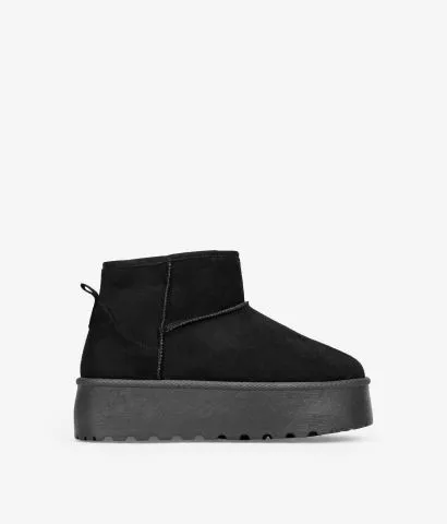 BotInes de invierno negras con caña baja y plataforma