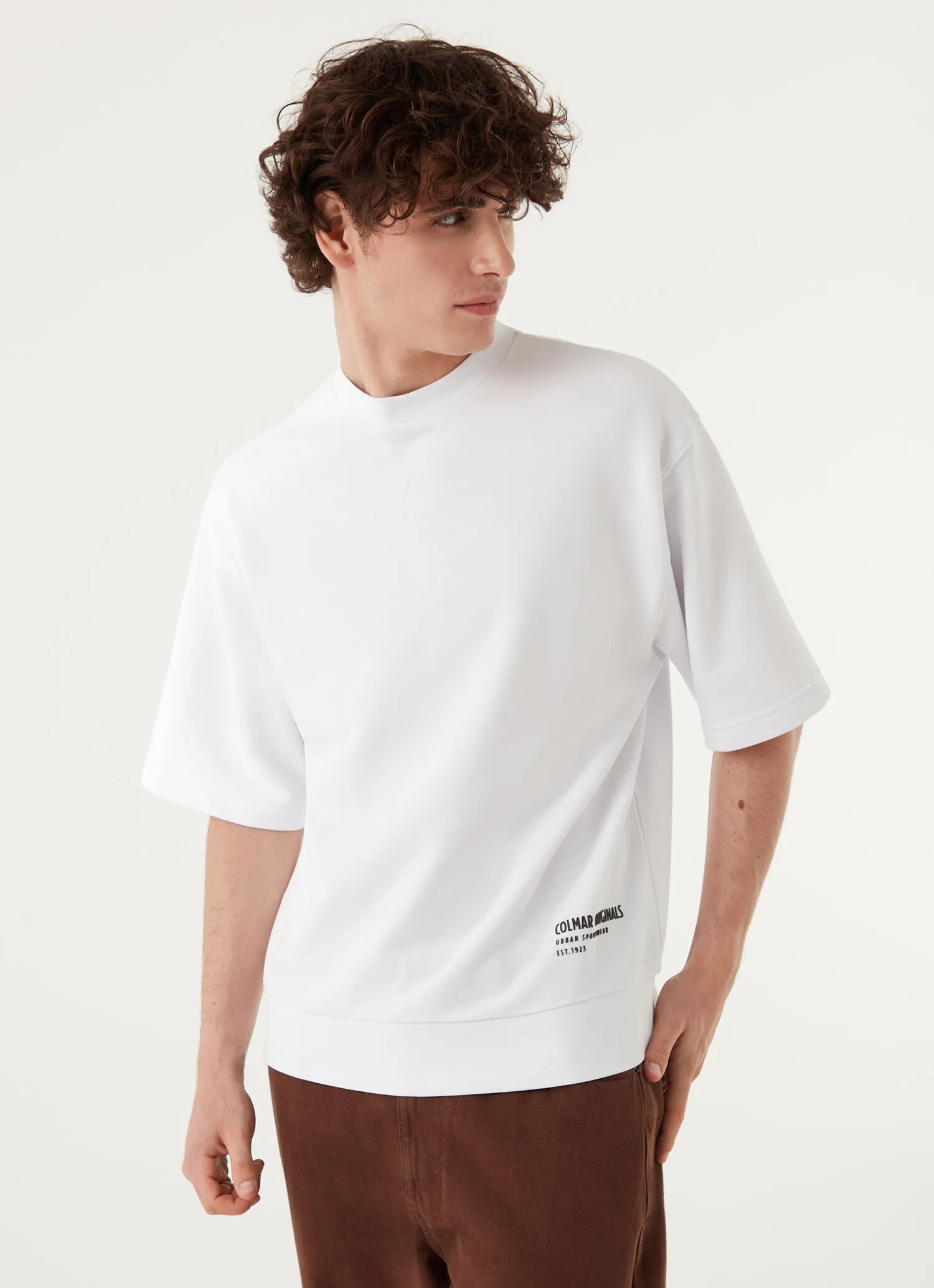 Sudadera amplia de manga corta