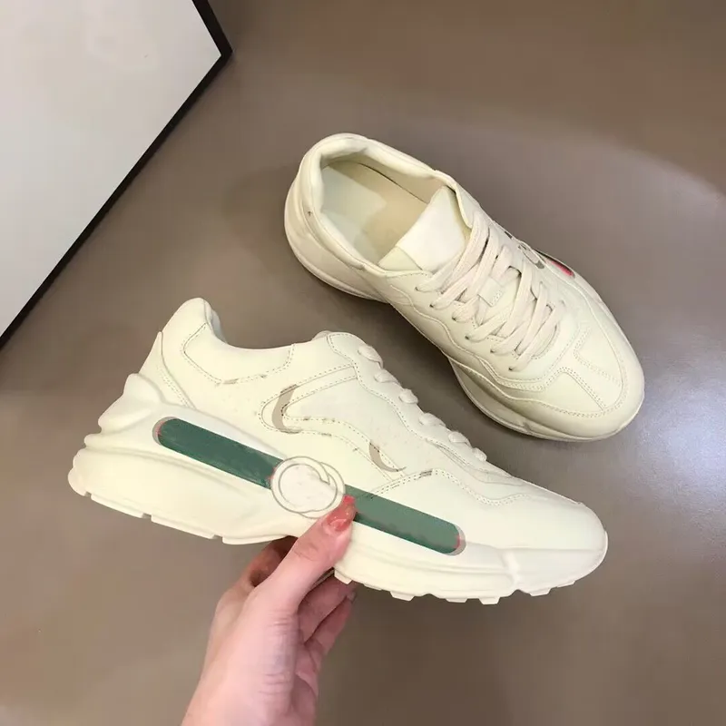 Zapatos de diseñador Rhython Sneakers Dad Shoes Casual Vintage Chaussures Trainers Famoso aumento para hombre para mujer Platafo